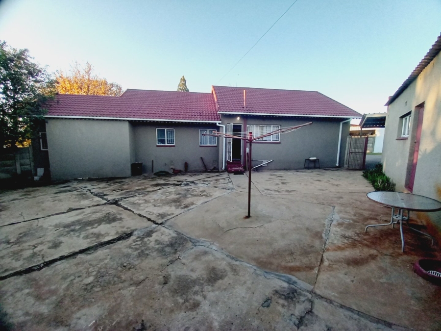 3 Bedroom Property for Sale in Sasolburg Ext 11 Free State